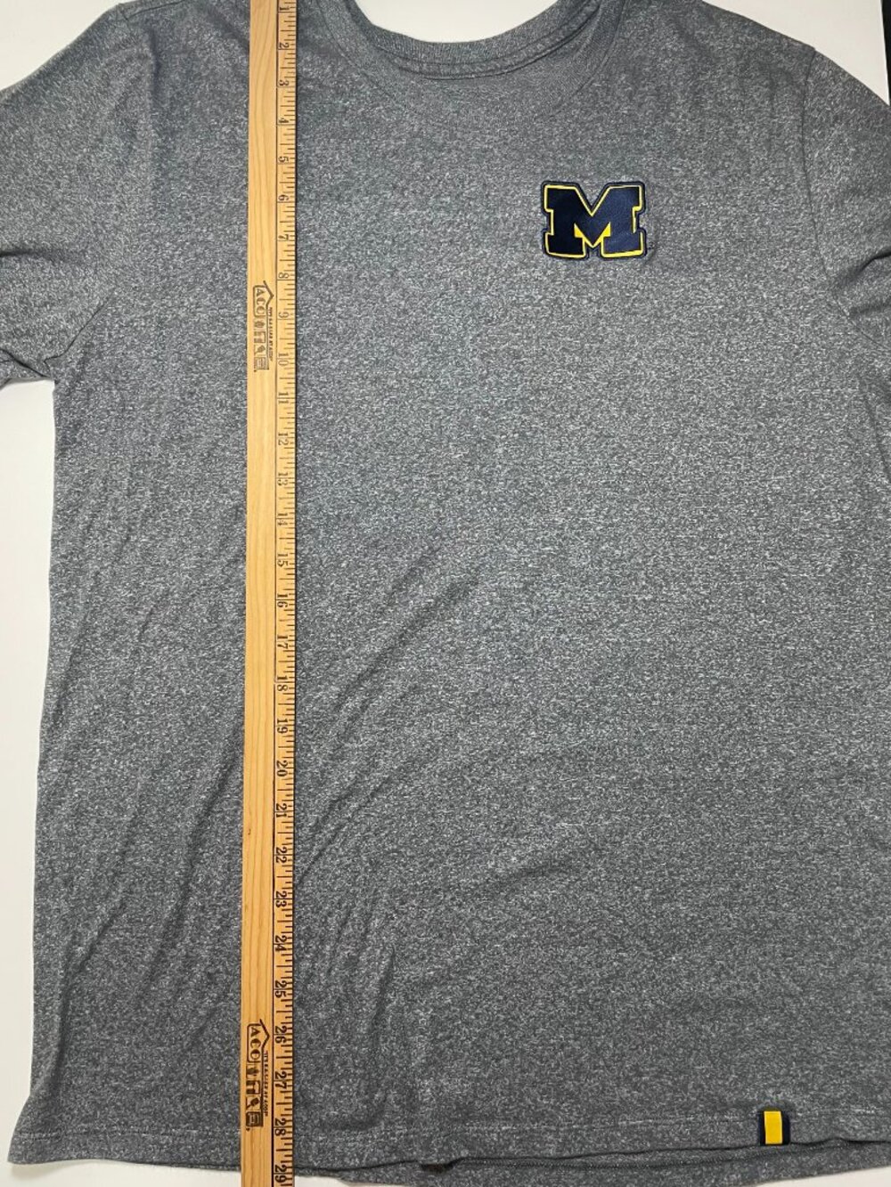 University of Michigan Nike Gray Tee XL Athletic Cut Blue Gold Logo Excellent - Picture 11 of 12